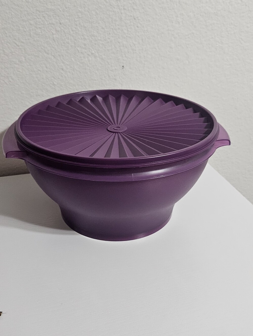 Tupperware Purple Mixing Bowl with Secure Lid